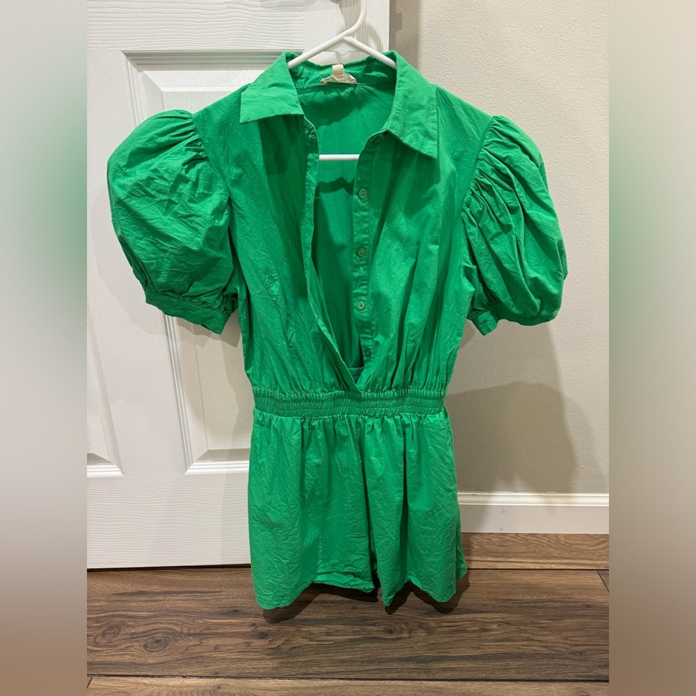 Poofy Sleve Romper